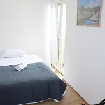 Lovro Apartmán *