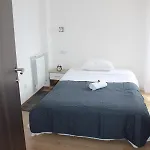 Lovro Apartmán *